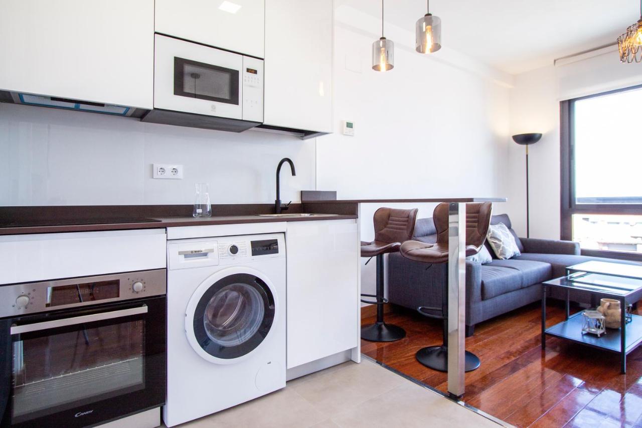 Apartamentos Castilla Luz Business Madrid Esterno foto