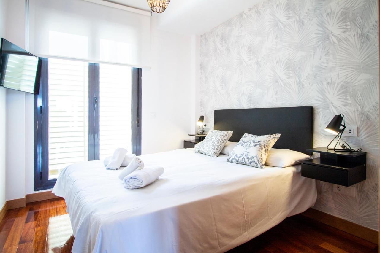 Apartamentos Castilla Luz Business Madrid Esterno foto