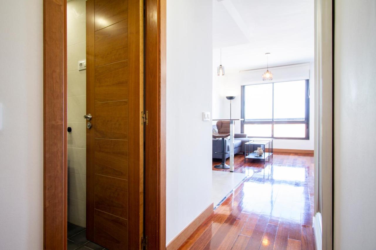 Apartamentos Castilla Luz Business Madrid Esterno foto