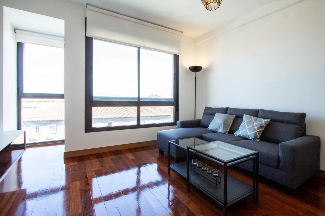 Apartamentos Castilla Luz Business Madrid Esterno foto