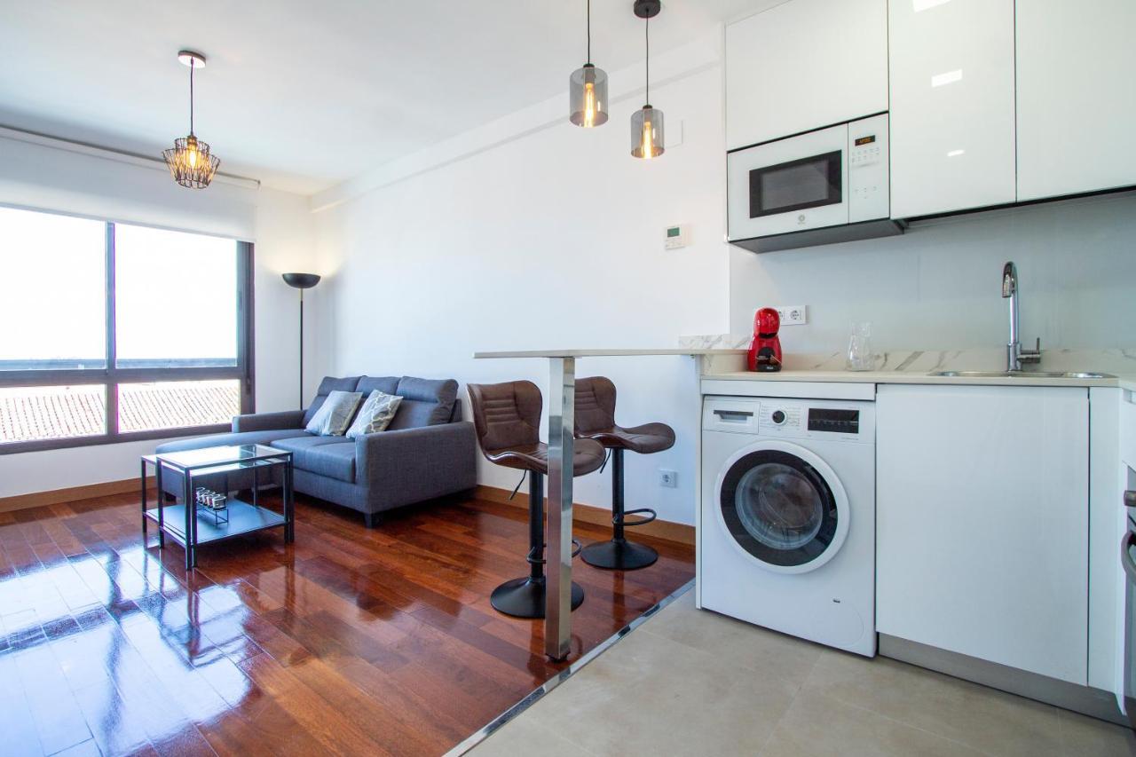 Apartamentos Castilla Luz Business Madrid Esterno foto