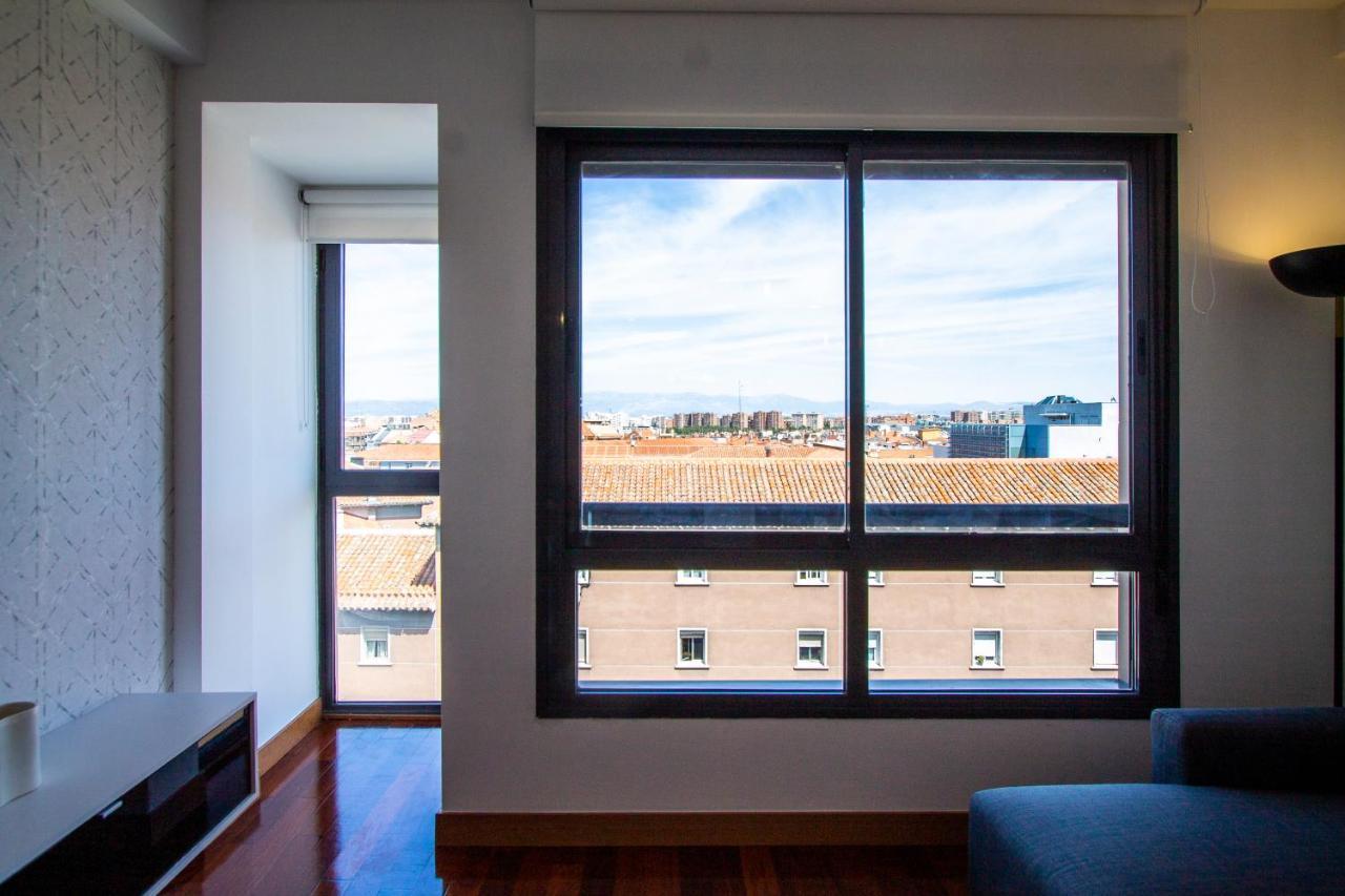 Apartamentos Castilla Luz Business Madrid Esterno foto