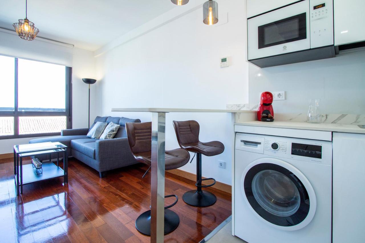 Apartamentos Castilla Luz Business Madrid Esterno foto